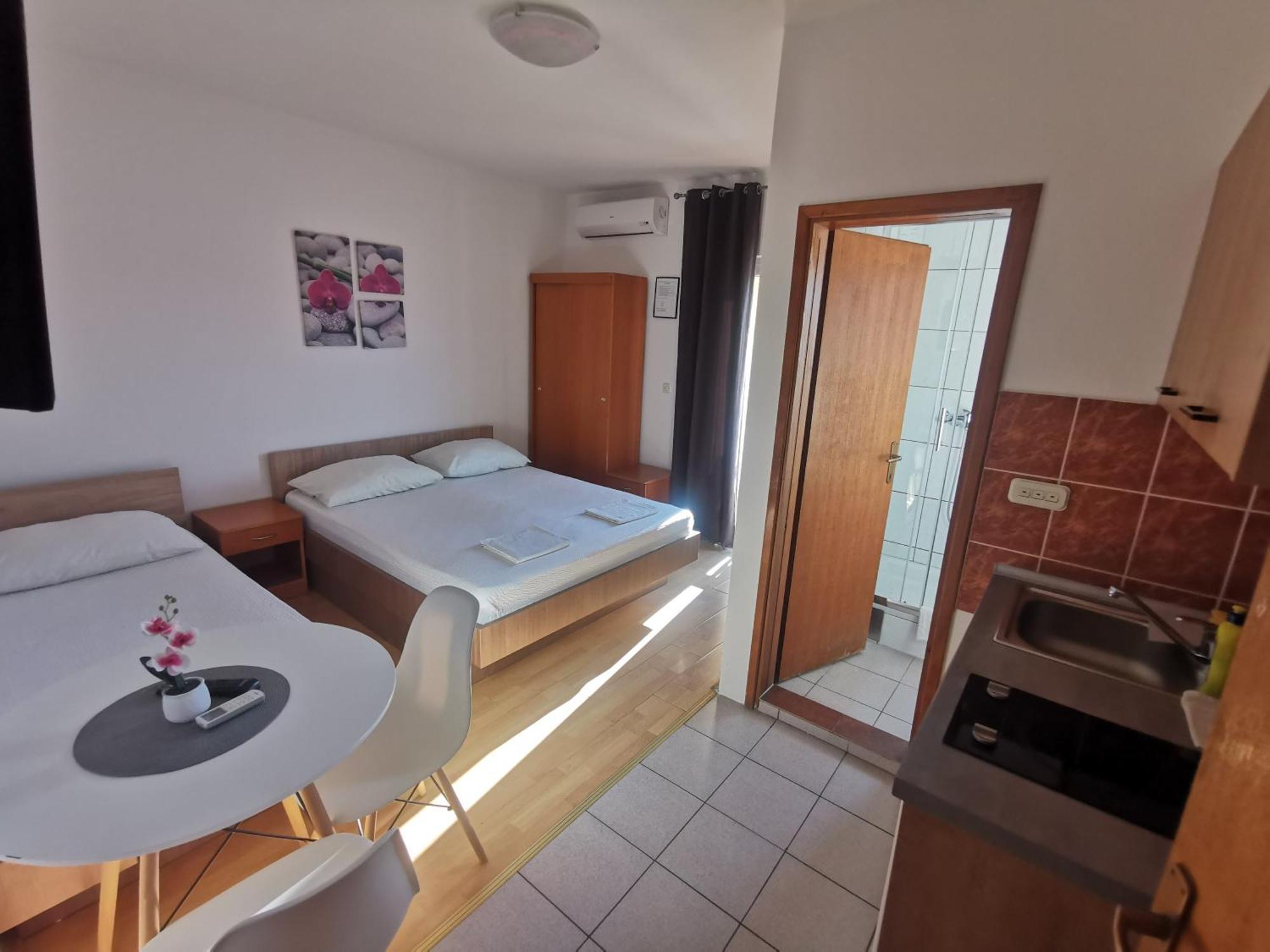 Apartmani Lezenic M Неум Экстерьер фото
